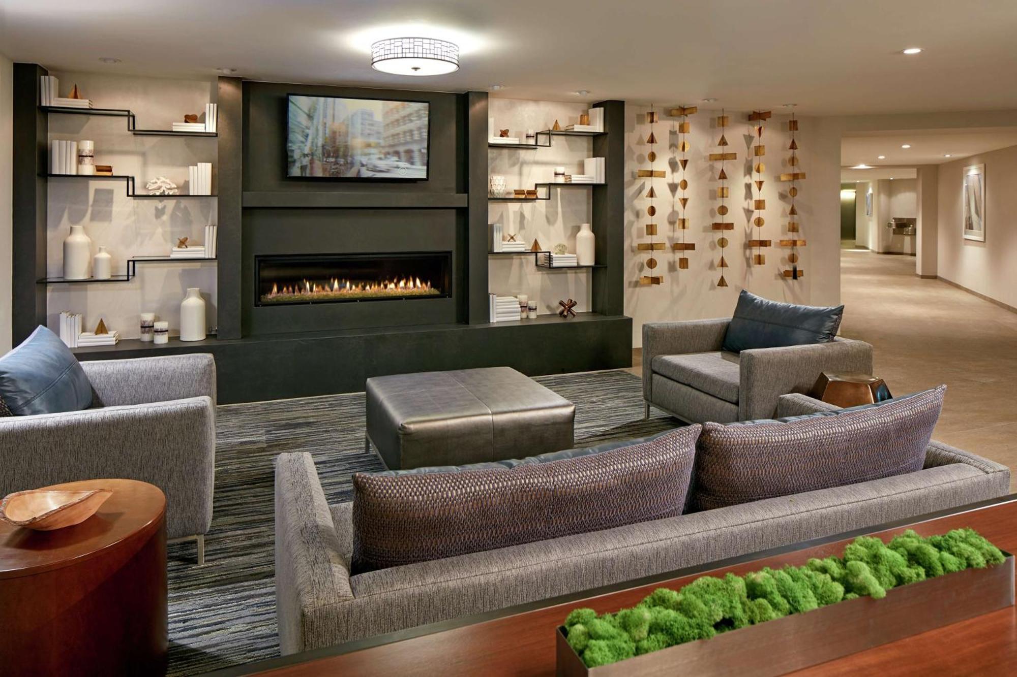 Hilton Garden Inn San Diego Mission Valley/Stadium Екстер'єр фото